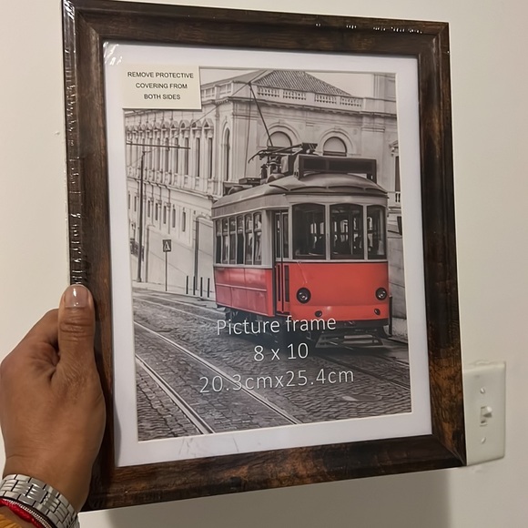 Brown wooden photo Frame. 8x10 - Picture 1 of 6